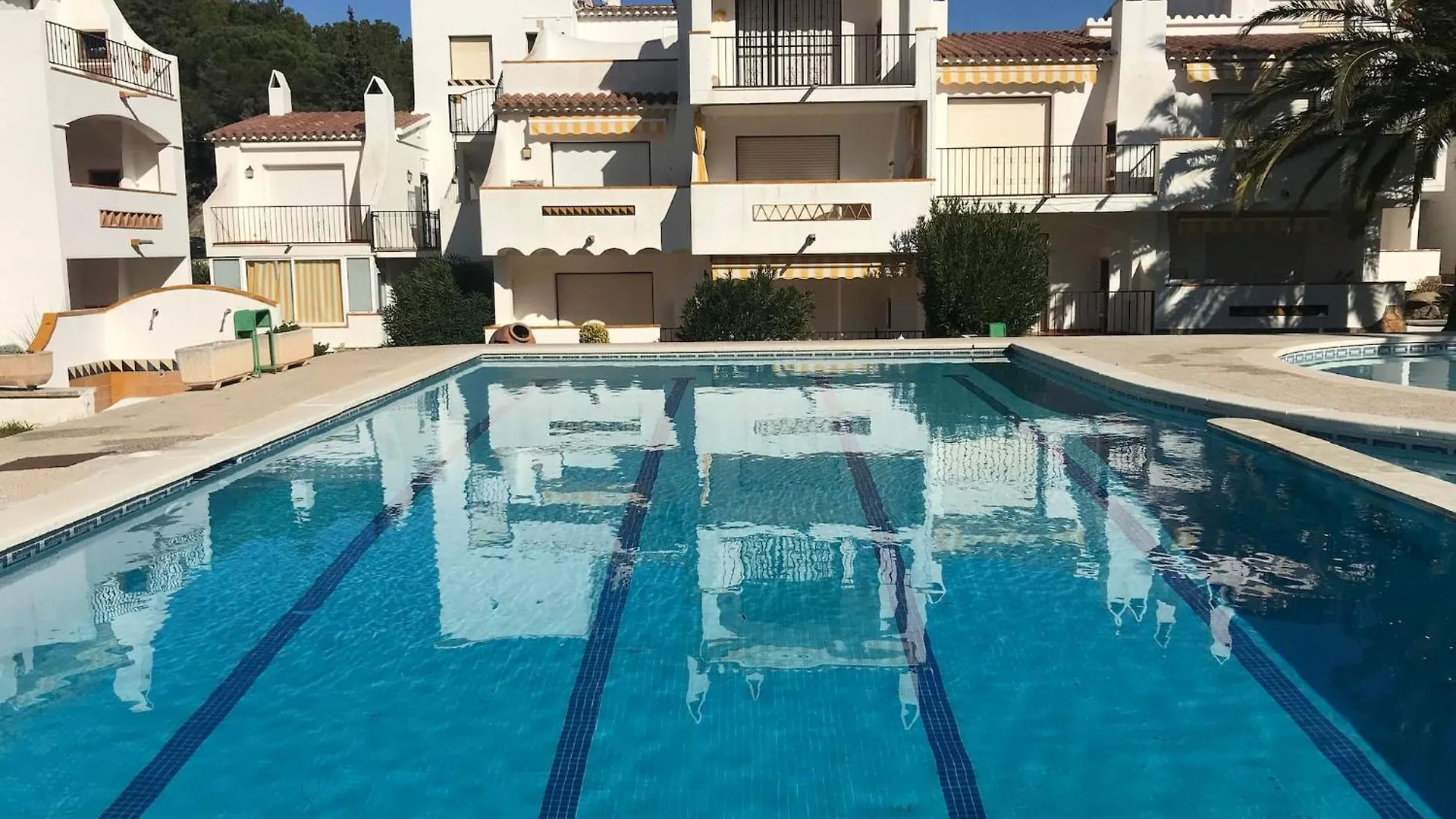 Holiday home Apartamento En Roses Parking Y Piscina Comunitaria Av-54 Spain