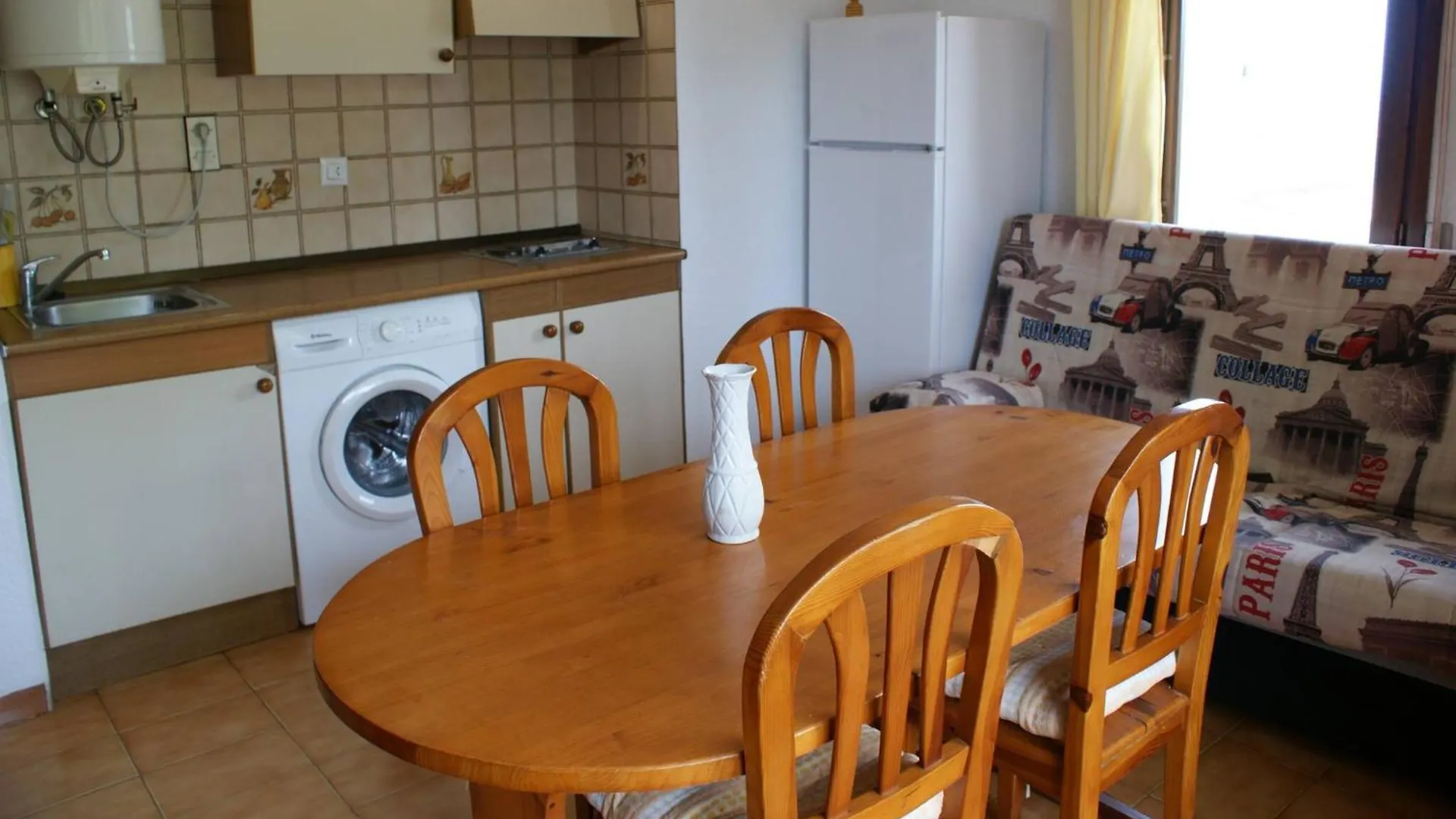 Apartamento En Roses Parking Y Piscina Comunitaria Av-54 0*,  Spain