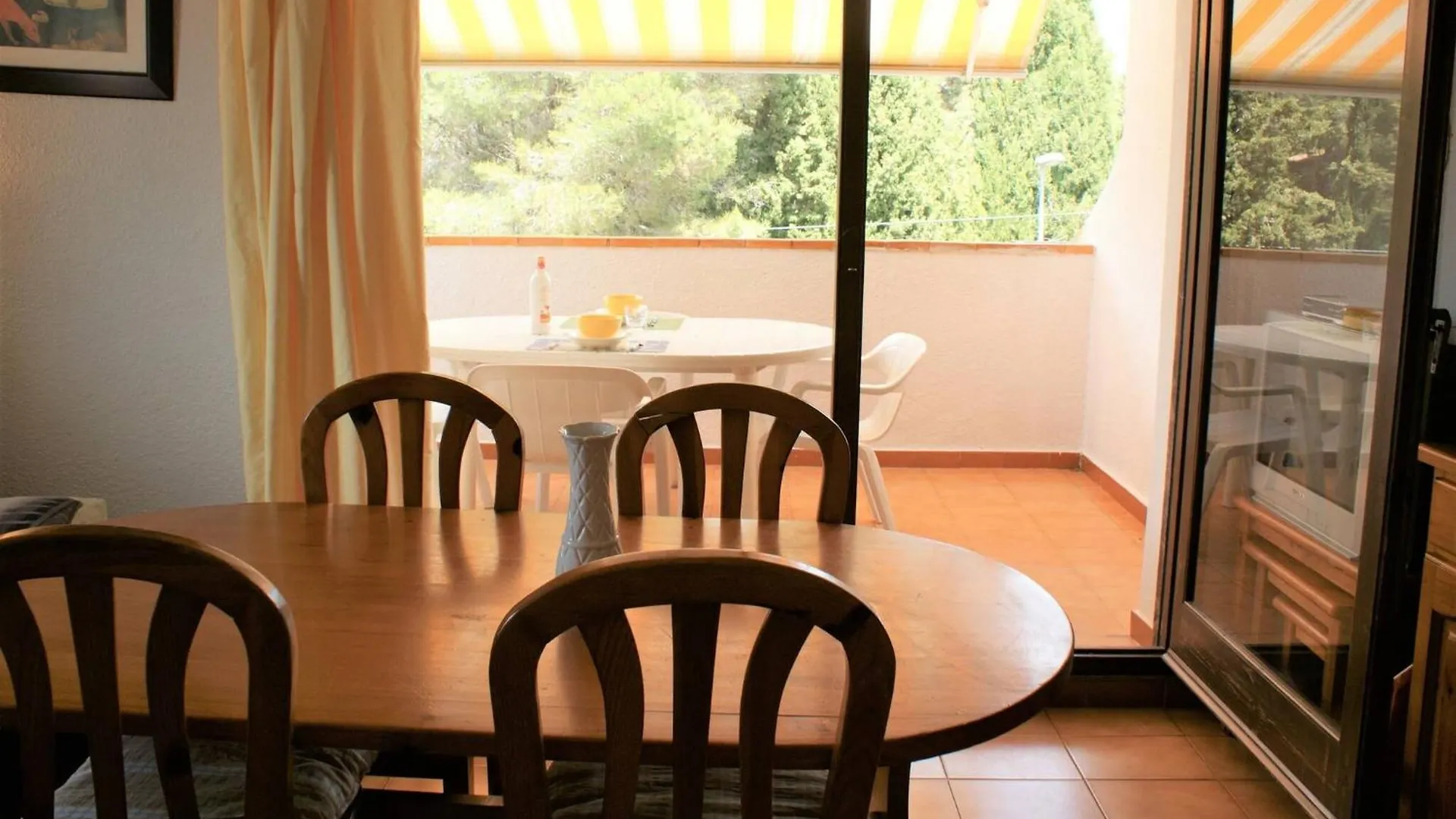 Holiday home Apartamento En Roses Parking Y Piscina Comunitaria Av-54 Spain